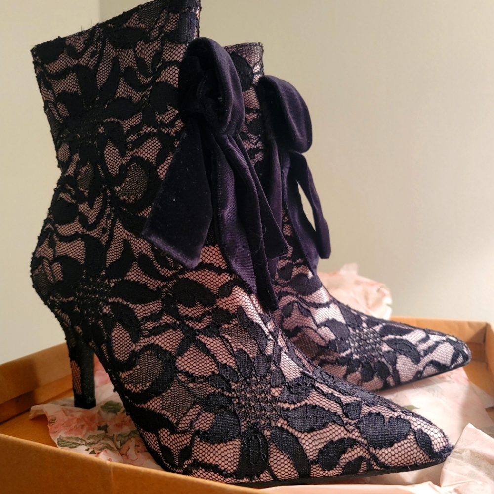 Joyfolie "Cadence" bootie